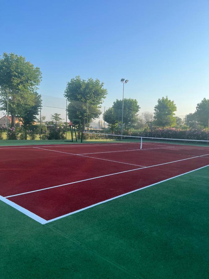 Villa Torrione - Apartments & Pool Чивитанова-Марке Экстерьер фото